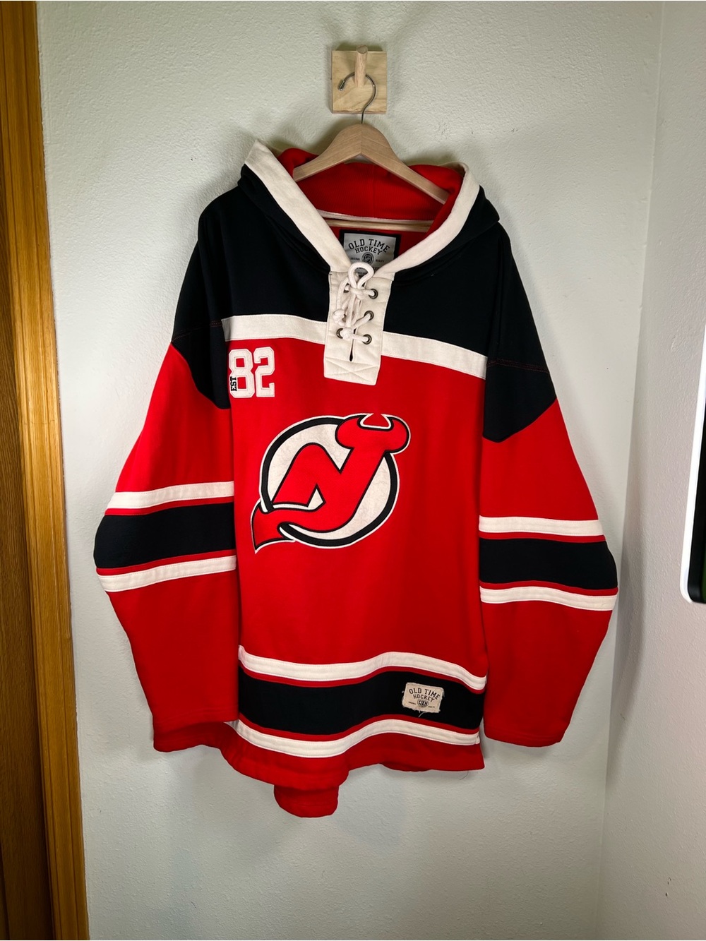 Vintage Oldtime New Jersey Devils Red Hockey Pullover Hoodie